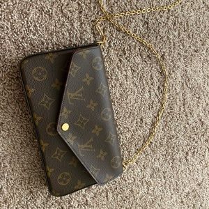 Louis Vuitton Felicie Pouchette